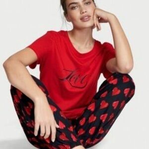 Victoria’s Secret Heart Print Jogger Pajama Bottoms Black Red Size M